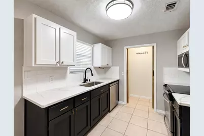2244 Estate Circle, Navarre, FL 32566 - Photo 16