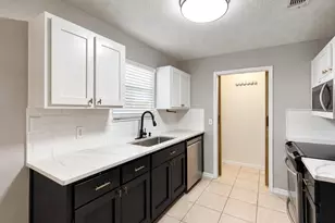 2244 Estate Cir, Navarre, FL 32566 - Photo 16
