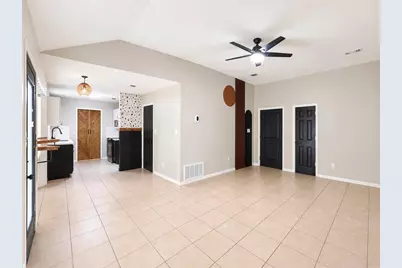 2244 Estate Circle, Navarre, FL 32566 - Photo 10