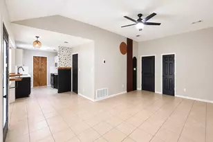 2244 Estate Cir, Navarre, FL 32566 - Photo 10