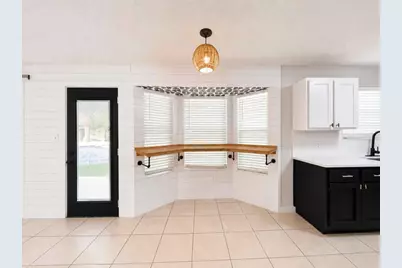 2244 Estate Circle, Navarre, FL 32566 - Photo 12