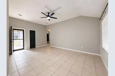 2244 Estate Circle, Navarre, FL 32566 - Photo 8