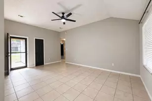 2244 Estate Cir, Navarre, FL 32566 - Photo 8