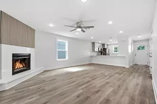11 Court Dr, Destin, FL 32541 - Photo 2