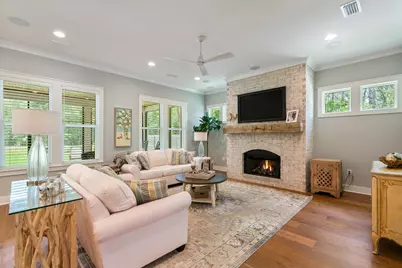 102 Shimmer Circle, Freeport, FL 32439 - Photo 8