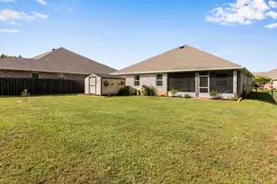 247 E Sky Wy, Freeport, FL 32439 - Photo 8