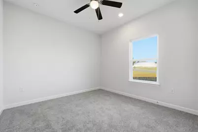 853 E Williams Avenue, Crestview, FL 32539 - Photo 16