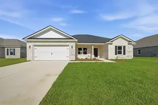 6113 Mildreds Wy, Crestview, FL 32539 - Photo 1