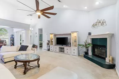 2809 Lee Trevino Court, Shalimar, FL 32579 - Photo 10