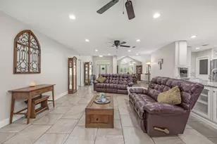 2587 Dana Ct, Shalimar, FL 32579 - Photo 10
