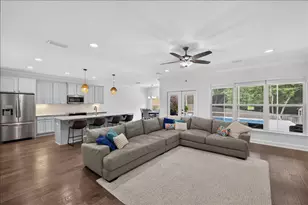 205 Hart St, Niceville, FL 32578 - Photo 6