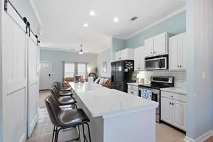 573 Tropical Way, Freeport, FL 32439 - Photo 8