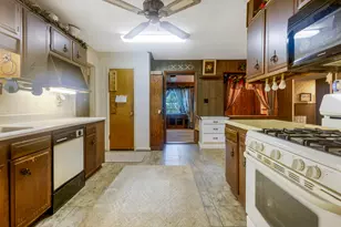 8 Walnut Ave, Shalimar, FL 32579 - Photo 12