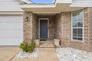 9410 Pine Lilly Ct, Navarre, FL 32566 - Photo 6