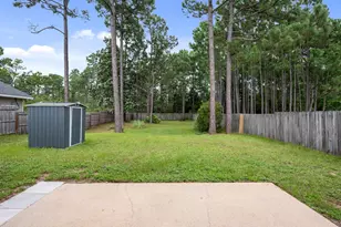 9410 Pine Lilly Ct, Navarre, FL 32566 - Photo 38