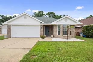 9410 Pine Lilly Ct, Navarre, FL 32566 - Photo 4