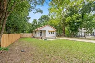 334 E Chestnut Ave, Crestview, FL 32539 - Photo 4