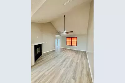 519 E Timberlake Drive, Mary Esther, FL 32569 - Photo 2