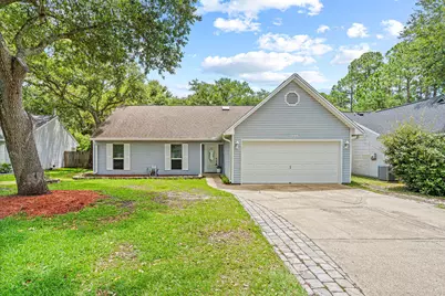 1055 Emerald Lane, Fort Walton Beach, FL 32547 - Photo 1