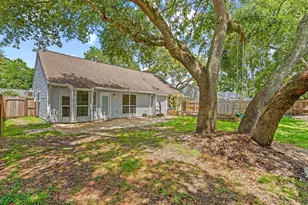 1055 Emerald Ln, Fort Walton Beach, FL 32547 - Photo 32