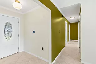 1055 Emerald Ln, Fort Walton Beach, FL 32547 - Photo 4