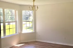 4266 Lancaster Dr, Niceville, FL 32578 - Photo 2