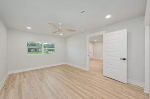51 6th St, Shalimar, FL 32579 - Photo 12
