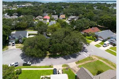 2586 Dana Court, Shalimar, FL 32579 - Photo 36