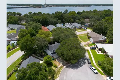2586 Dana Court, Shalimar, FL 32579 - Photo 34