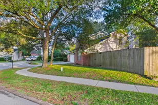 2586 Dana Ct, Shalimar, FL 32579 - Photo 32