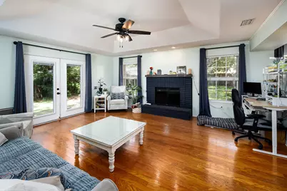 2586 Dana Court, Shalimar, FL 32579 - Photo 4