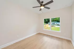 703A Brock Ave, Crestview, FL 32539 - Photo 24