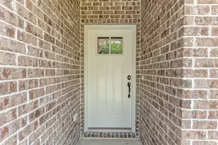 703A Brock Ave, Crestview, FL 32539 - Photo 4