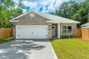 703A Brock Ave, Crestview, FL 32539 - Photo 1