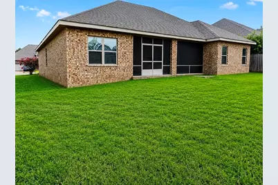 408 Chickadee Street, Crestview, FL 32539 - Photo 2