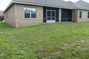 408 Chickadee St, Crestview, FL 32539 - Photo 2
