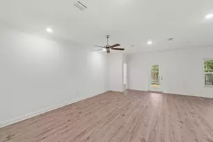 219 Beaver Trl Dr, Freeport, FL 32439 - Photo 18