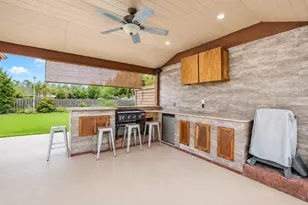 5528 Frontier Dr, Crestview, FL 32536 - Photo 6