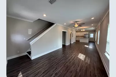 202 Date Palm Lane, Freeport, FL 32439 - Photo 4