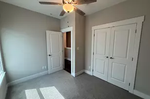 202 Date Palm Ln, Freeport, FL 32439 - Photo 16