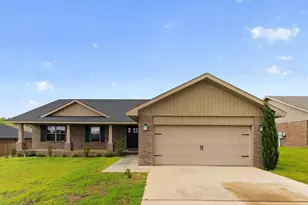 2214 Jernigan Dr, Crestview, FL 32536 - Photo 2