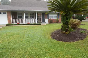 31 SW Driftwood Ave, Fort Walton Beach, FL 32548 - Photo 2