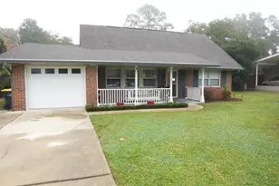 31 SW Driftwood Ave, Fort Walton Beach, FL 32548 - Photo 4