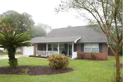 31 SW Driftwood Avenue, Fort Walton Beach, FL 32548 - Photo 1