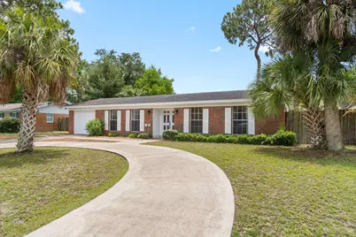 702 Mayflower Avenue, Fort Walton Beach, FL 32547 - Photo 1
