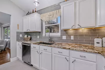 2125 Vizcaya Drive, Navarre, FL 32566 - Photo 14