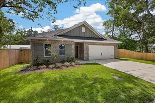 2 19th St, Niceville, FL 32578 - Photo 1