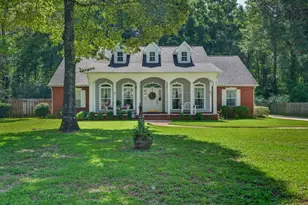 6021 Dorchester Pl, Crestview, FL 32536 - Photo 1