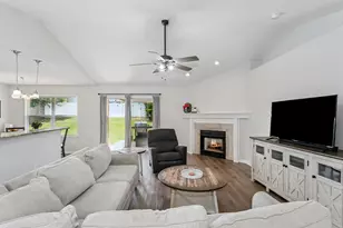 3085 Border Creek Dr, Crestview, FL 32539 - Photo 4