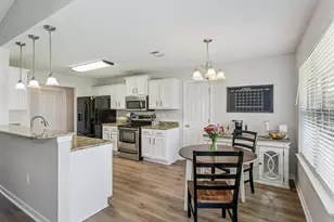 3085 Border Creek Dr, Crestview, FL 32539 - Photo 6